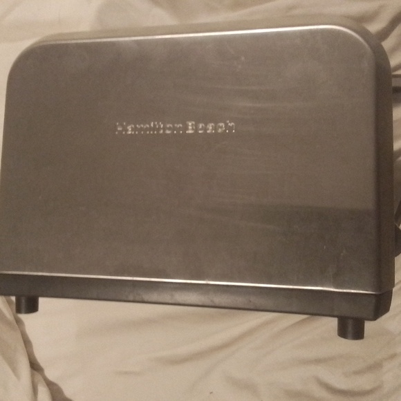 Hamilton Beach Toaster - 2 slice toaster - Picture 5 of 5
